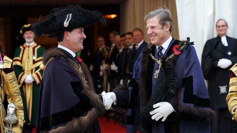 Vincent Keaveny (left) is sworn in as the new Lord Mayor of the City of London