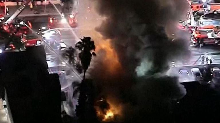 Los Angeles shopping centre destroyed by fire