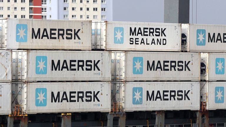 Conteneurs Maersk à bord du porte-conteneurs Hammonia Husum, alors qu'il quitte le port de Portsmouth 31/1/2018