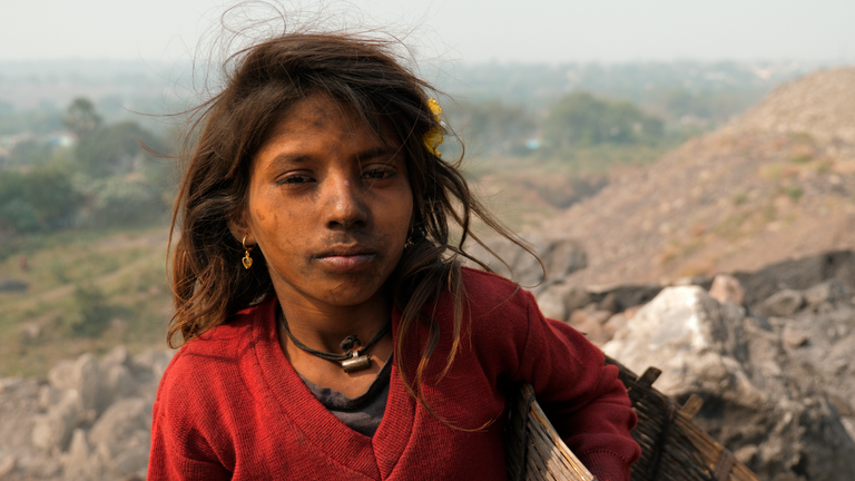 Veuillez garder le crédit Nandemi à la mine de charbon de Jharia, dans l'État du Jharkhand, en Inde.  Pic Dean Massey