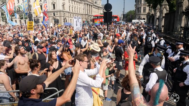 Lockdown sceptics protest in London