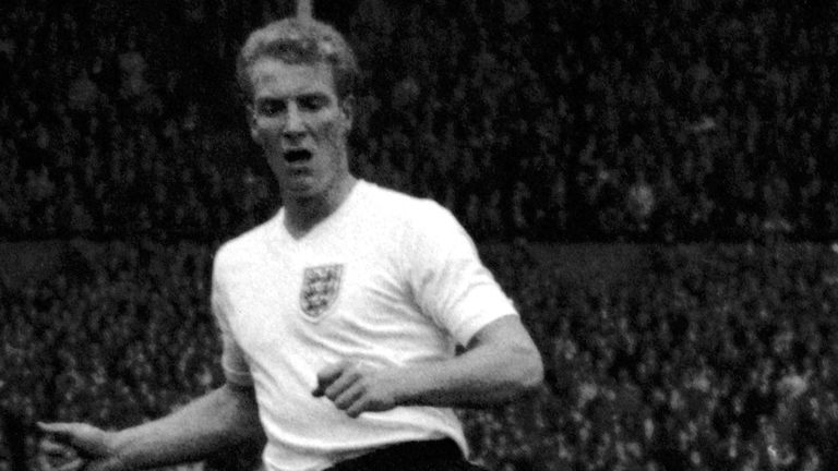 Ron Flowers, who was a member of the 1966 World Cup-winning squad, has died at the age of 87