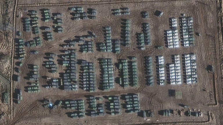 A satellite image showing the deployment of ground forces in Yelnia on November 1, 2021 Maksar / Russia