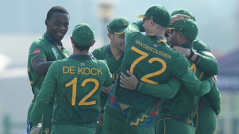 ABU DHABI, UNITED ARAB EMIRATES - NOVEMBER 02: Kagiso Rabada (L) of proteas celebrates his 3rd wicket with team mates during the 2021 ICC T20 World Cup match between South Africa and Bangladesh at Sheikh Zayed Stadium on November 02, 2021 in Abu Dhabi, United Arab Emirates. (Photo by Isuru Sameera Peiris/Gallo Images)