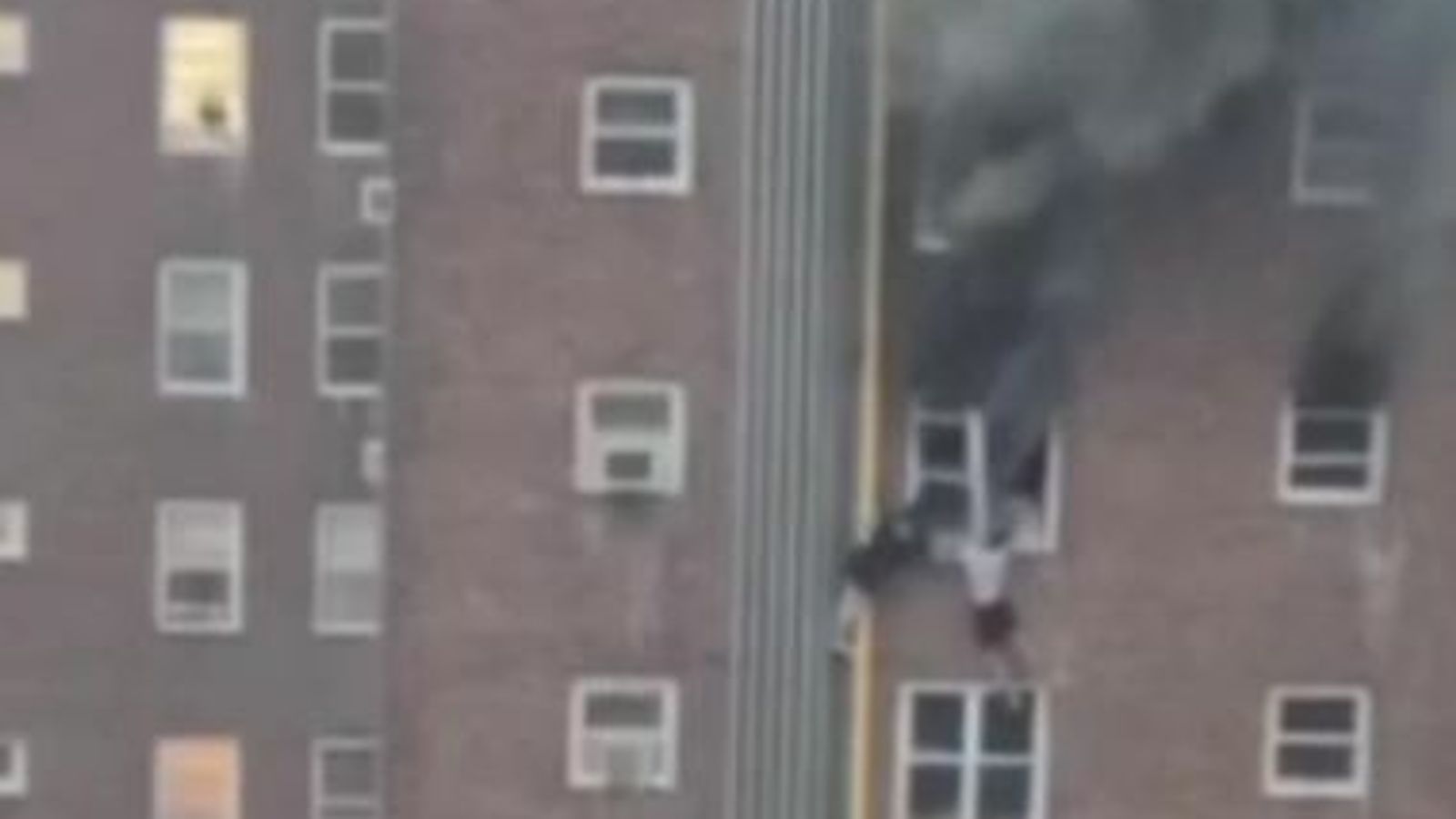 New York: Watch as two teenagers escape deadly apartment building fire ...