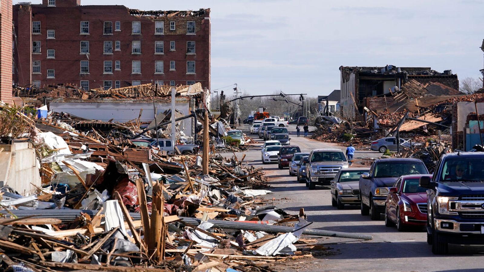 US tornadoes in pictures Up to 100 feared dead after severe weather causes catastrophic damage