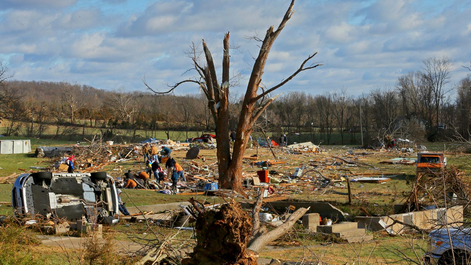 US tornadoes Twomonthold girl, nineyearold who 'loved dancing' and