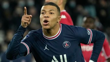 Mbappe agrees to sign new three-year deal with PSG