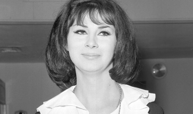 April Ashley: Tributes paid to model, actress and 'transgender trailblazer' after death aged 86 - Vimarsana News
