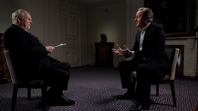 Adam Boulton interviewe David Cameron pour le documentaire Feral Beasts