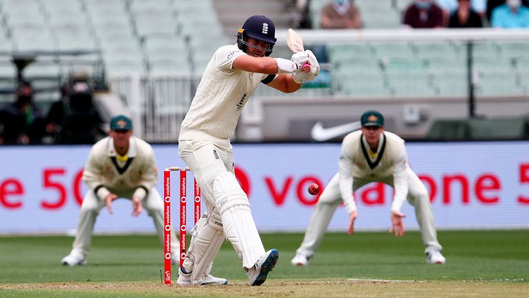 MELBOURNE, AUSTRALIA - DECEMBER 26: Dawid Malan of England plays a shot during the Boxing Day Test Match in the Ashes series between Australia and England at The Melbourne Cricket Ground on December 26, 2021 in Melbourne, Australia. (Photo by Dave Hewison/Speed Media/Icon Sportswire) (Icon Sportswire via AP Images)


