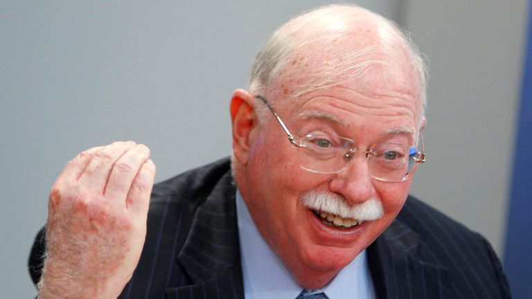 Michael Steinhardt speaks at the Reuters Investment Summit in New York December 8, 2008. Pic. REUTERS