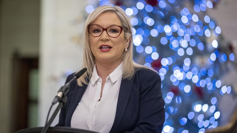 La vice-première ministre Michelle O'Neill a averti que l'ampleur de la transmission d'Omicron serait 