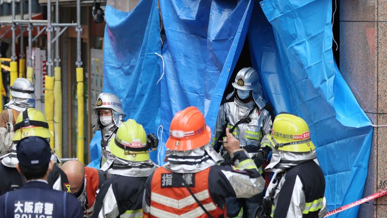 A photo shows a fire site in Osaka City, Osaka Prefecture on Dec. 17, 2021. An about 20-square-meter clinic on the fourth floor was burnt. According to Osaka City Fire Station, at least 5 people died, and 22 people are in cardiopulmonary arrest. The Osaka Prefectural Police Department is continuing on-site inspections and the fire is suspected of arson.  Pic: AP