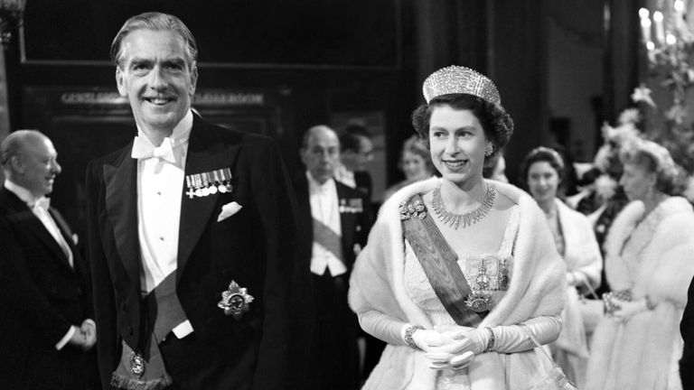 President Craveiro Lopes (right) with Prime Minister Sir Anthony Eden and Queen Elizabeth II at the Royal Opera House, Covent Garden, London. They were attending a gala performance of &#39;The Bartered Bride&#39; held in honour of the State visit of the President of Portugal.