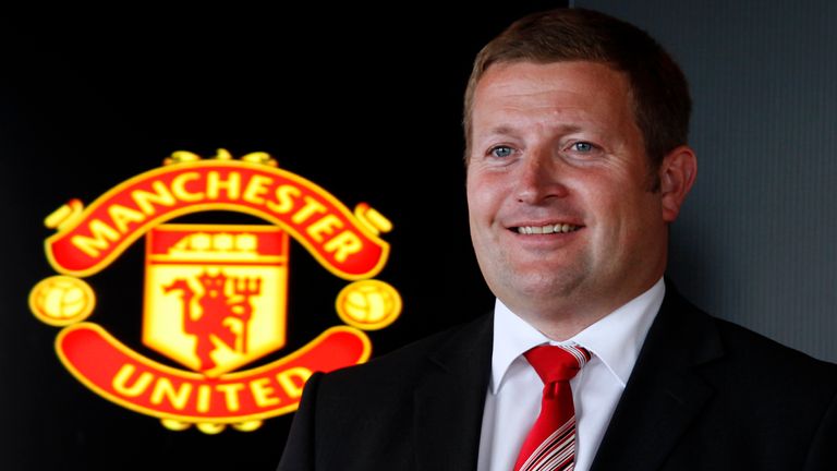 Richard Arnold, Commercial Director of Manchester United, poses before a news conference in Hong Kong June 23, 2011. The American owners of British soccer club Manchester United are planning to list the club on the Hong Kong stock exchange, according to a recent report in the UK&#39;s Sunday Times newspaper. REUTERS/Bobby Yip (CHINA - Tags: SPORT SOCCER BUSINESS)
