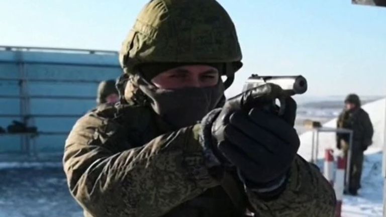 Russia continues military exercises near Ukrainian border