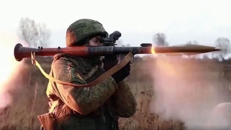 Россия проводит военные учения возле Украины