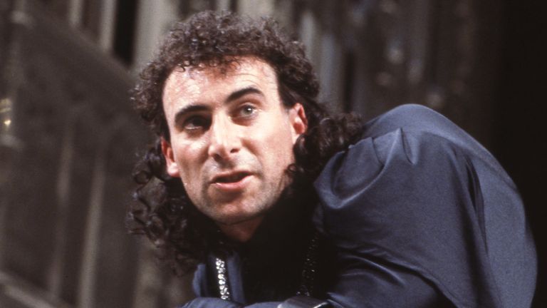 Sir Antony Sher performs as Richard III at the Royal Shakespeare Theatre in 1984