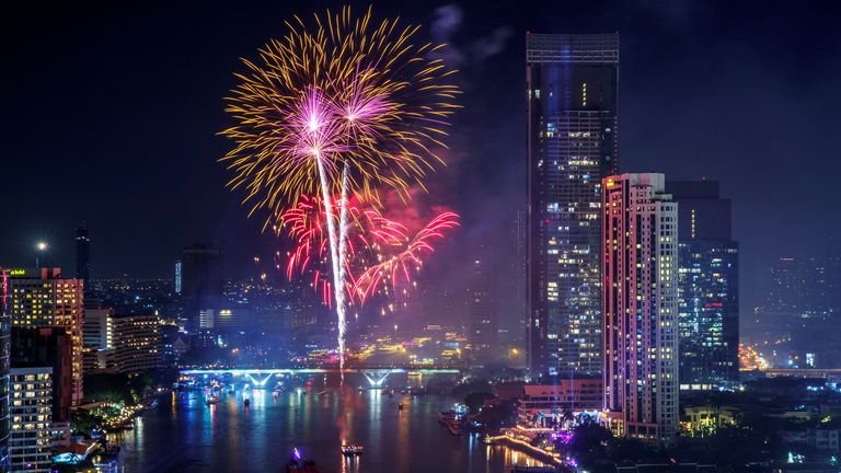 Thailand New Year&#39;s Eve 2021