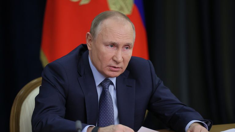 ولادیمیر پوتین رئیس جمهور روسیه روز سه شنبه با رئیس جمهور ایالات متحده گفتگو کرد