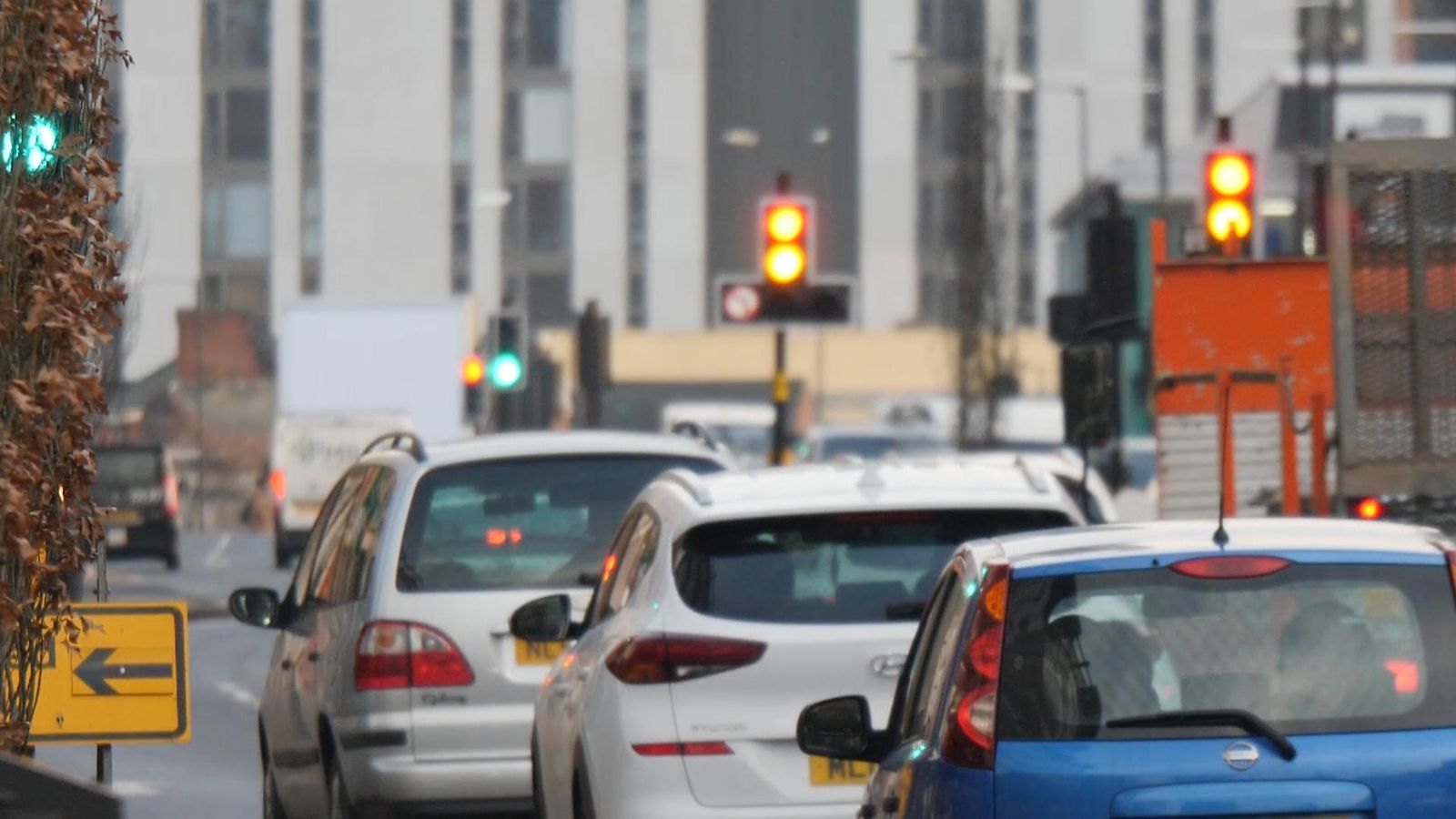 Clean Air Zone: Greater Manchester leaders urging government to pause parts of plan amid claims it 'penalises people for working'