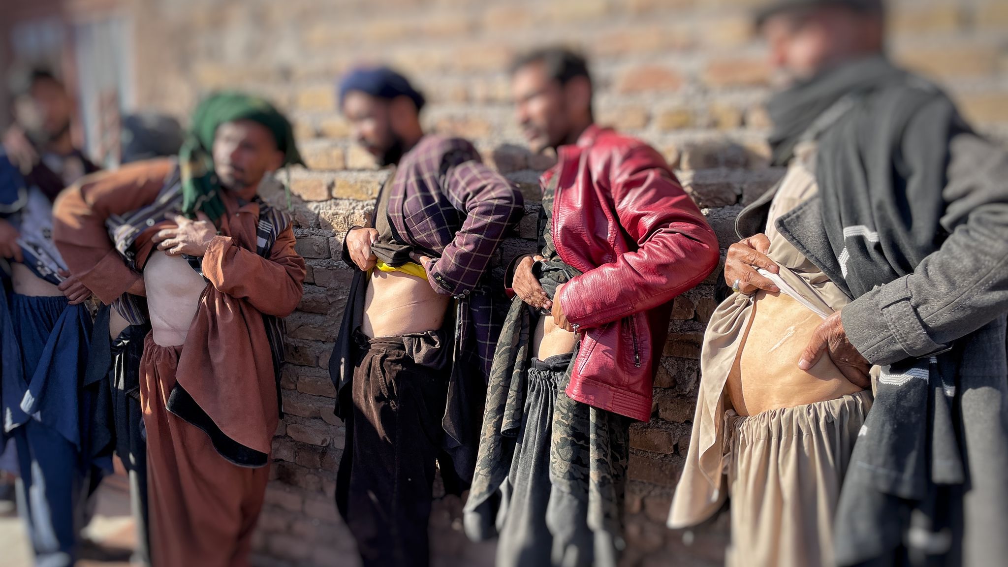 Afghanistan: Parents sell children and kidneys to feed starving ...