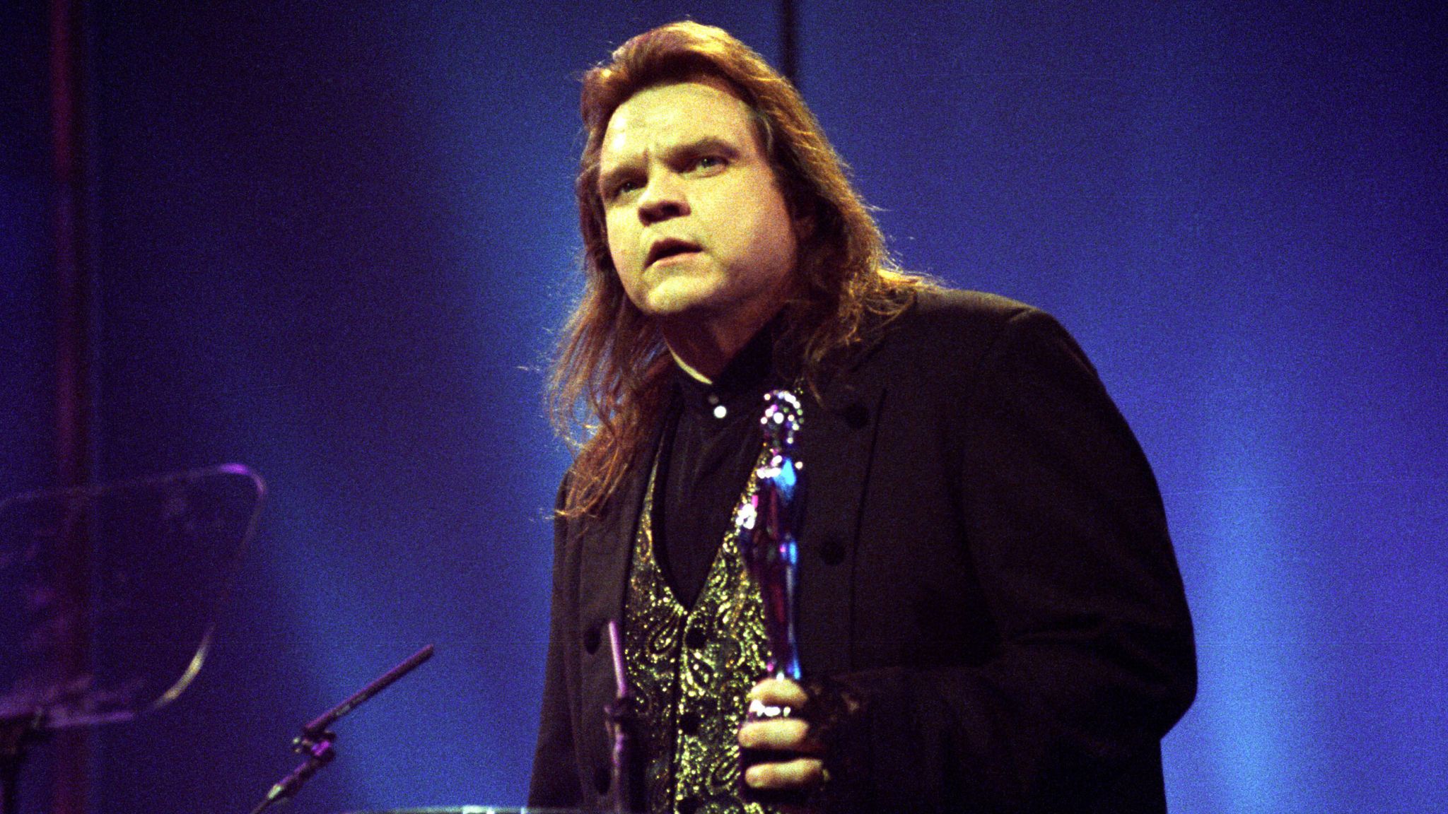 Meat Loaf dies: Bonnie Tyler, Cher and Brian May lead tributes to singer and actor after death aged 74 | Ents &amp; Arts News | Sky News