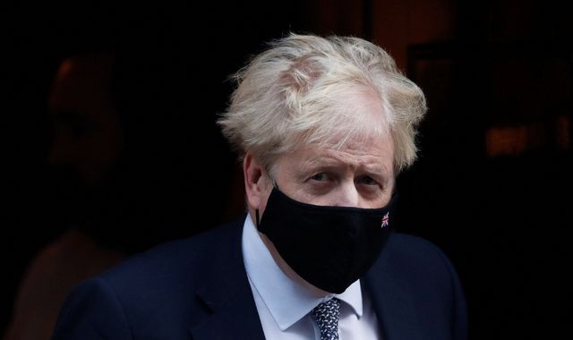 Partygate: Boris Johnson to receive report in 'coming hours or days' as Metropolitan Police denies delaying publication - Vimarsana News