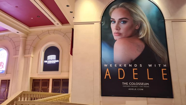 La résidence d'Adele à Las Vegas.  À l'intérieur et à l'extérieur du Caesars Palace où sa résidence a été reportée parce que l'équipe a covid.  Photo de Hannah Dockeray Sandhu