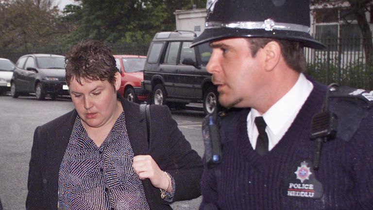 Alison Lewis pictured arriving at court during David Morris's trial 
