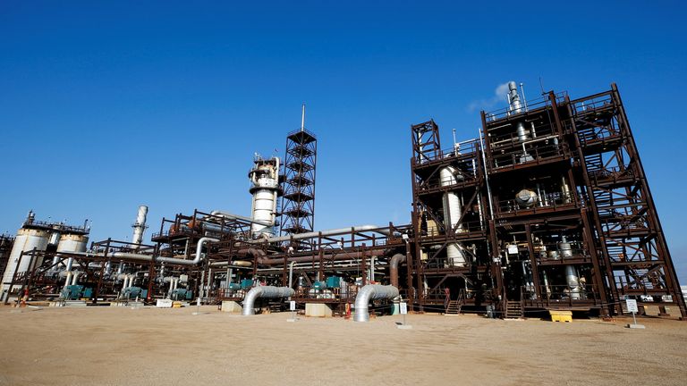 A view of Shell&#39;s Quest Carbon Capture and Storage (CCS) facility in Fort Saskatchewan, Alberta, Canada, October 7, 2021. REUTERS/Todd Korol/File Photo