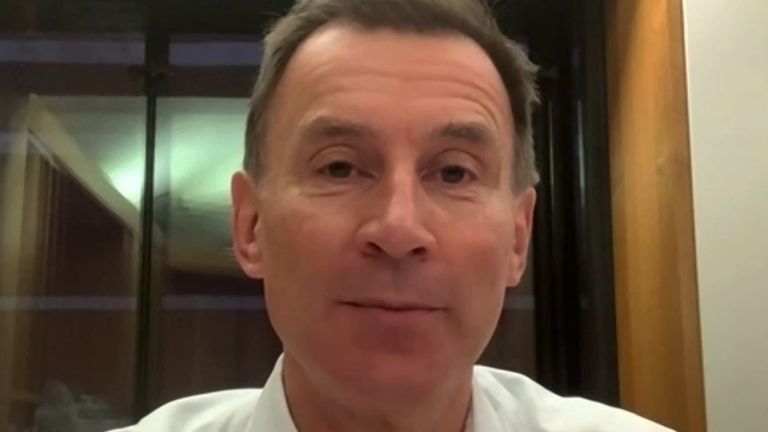 Jeremy Hunt says the NHS&#39; biggest problem is lack of staff