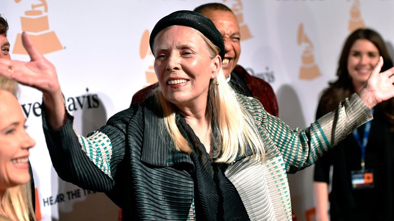 Joni Mitchell states that he will remove his music from Spotify. Pic: AP