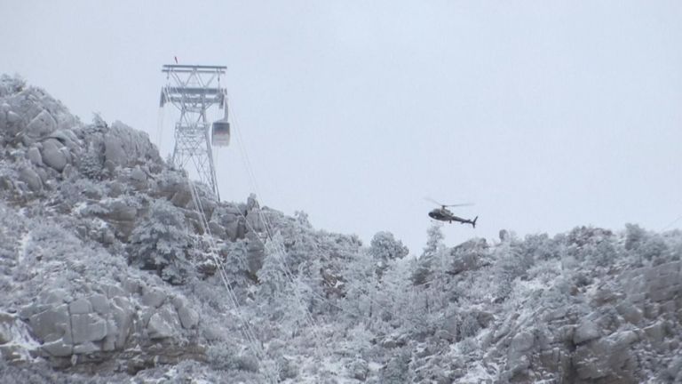 21 people rescued from Albuquerque cable cars, officials say