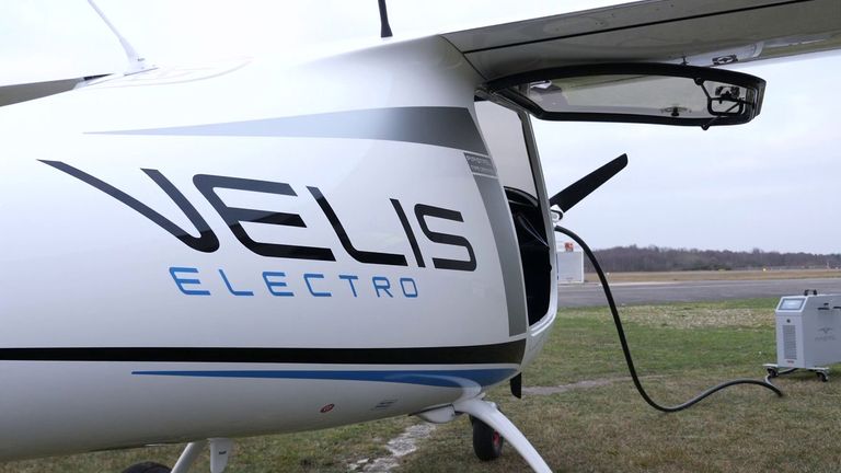 The Velis Electro is the UK&#39;s first electrical training plane