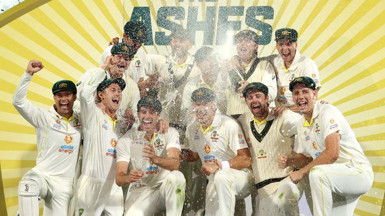 Australia celebrate winning the 2021-22 Ashes (Getty)