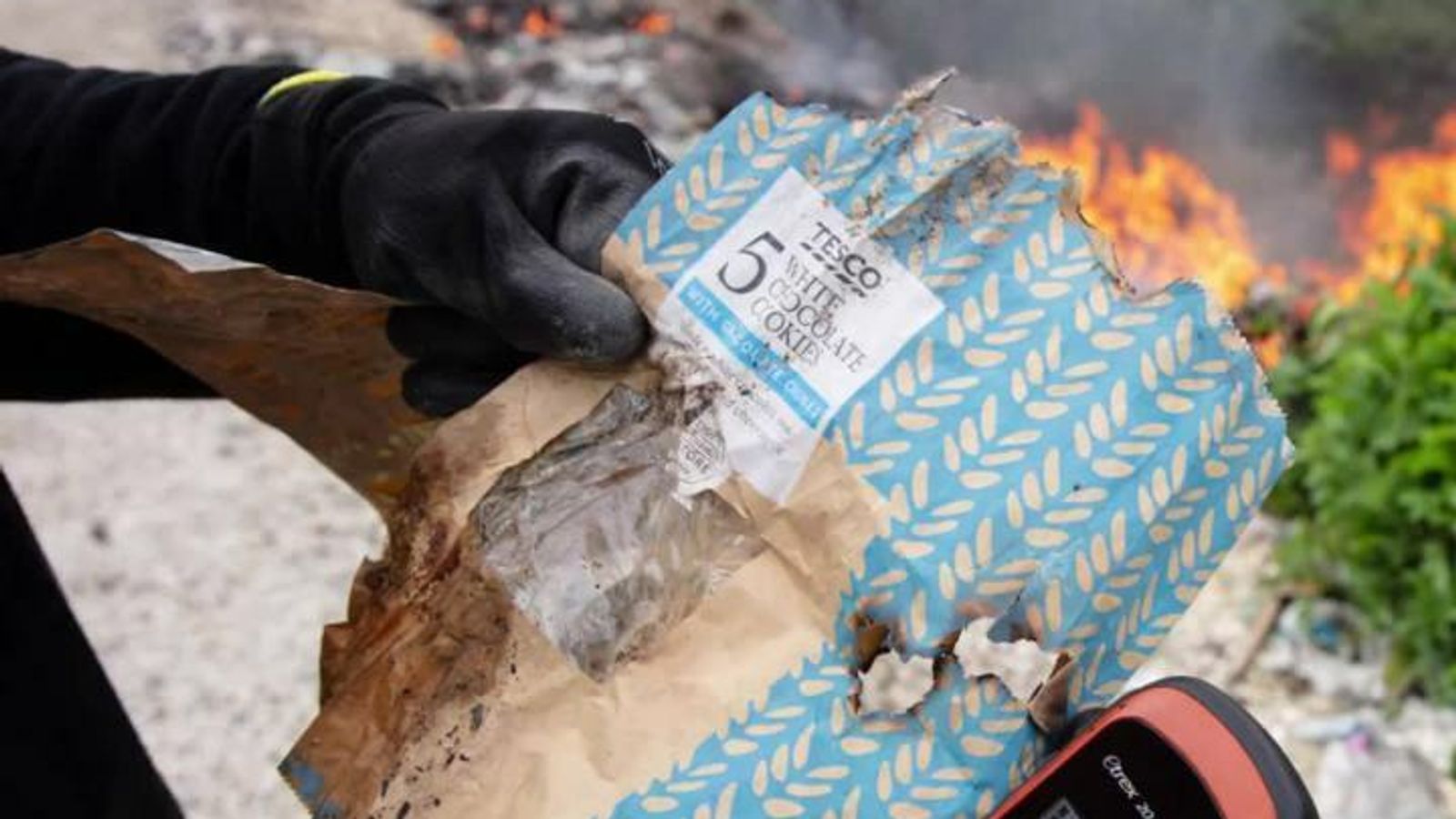 Greenpeace report: British waste dumped and burned in Turkey | Sky News