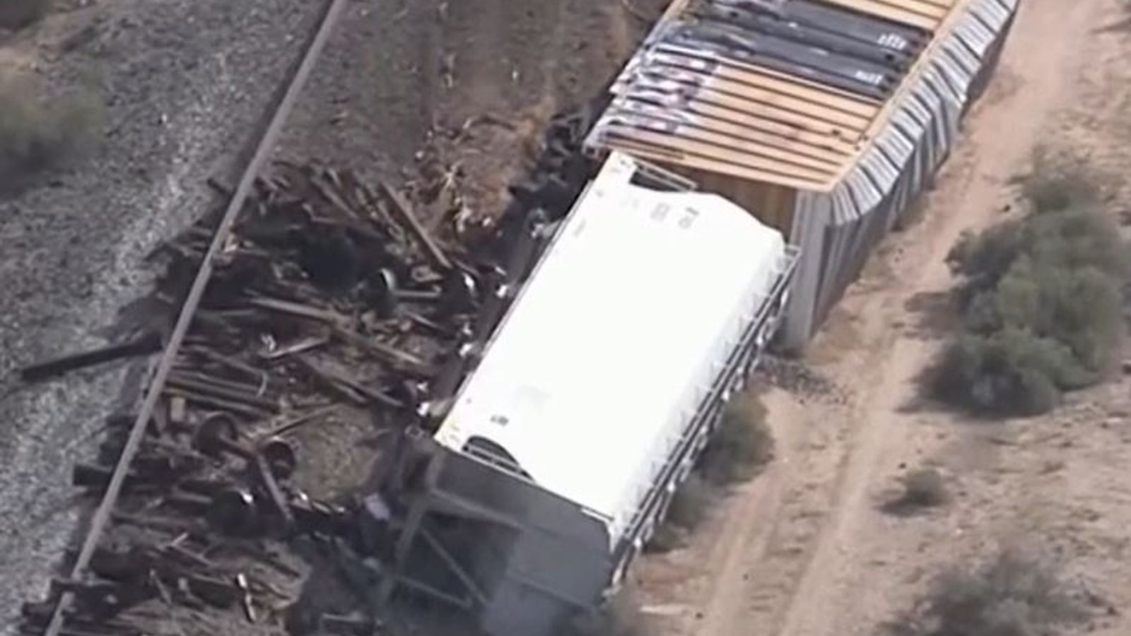 Hazardous solvent is spilled in train derailment in Phoenix US News