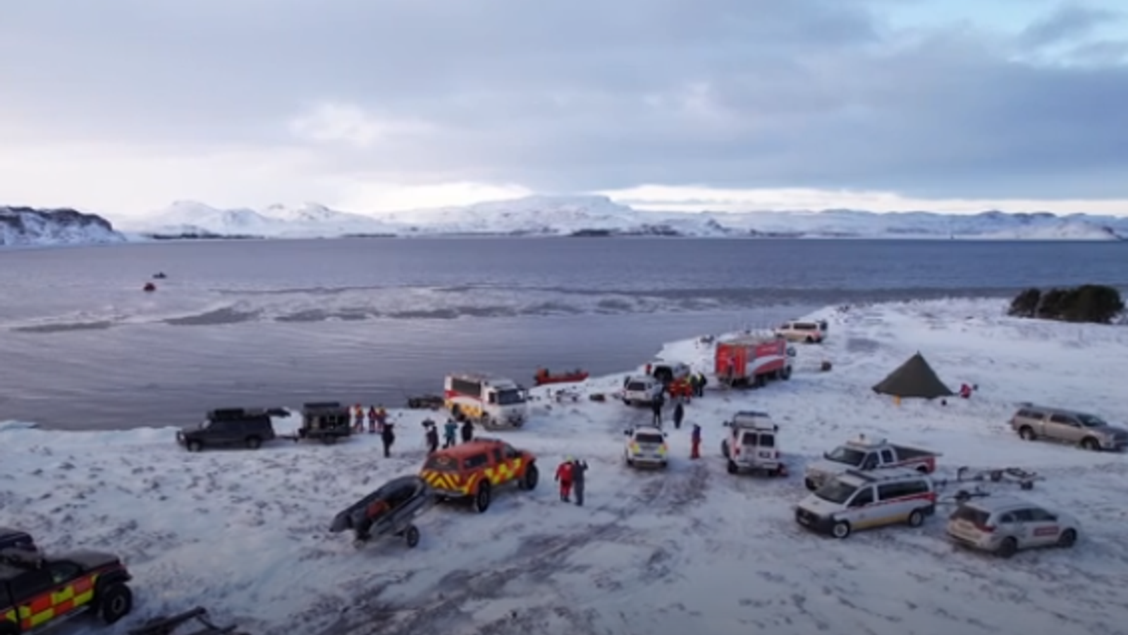 Josh Neuman US skateboarder among four men killed in Iceland plane(02)