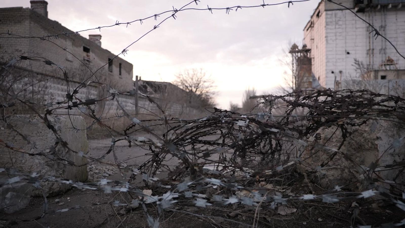 Ukraine Crisis Living on the edge in Marinka News UK Video News