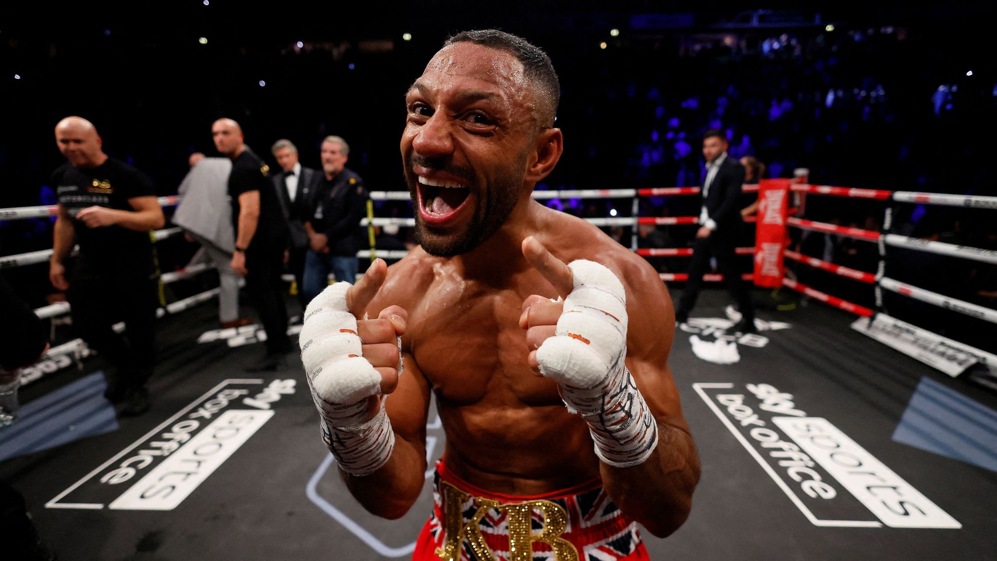 Kell Brook stops Amir Khan in sixth round of exhilarating brawl in grudge match UK News Sky News
