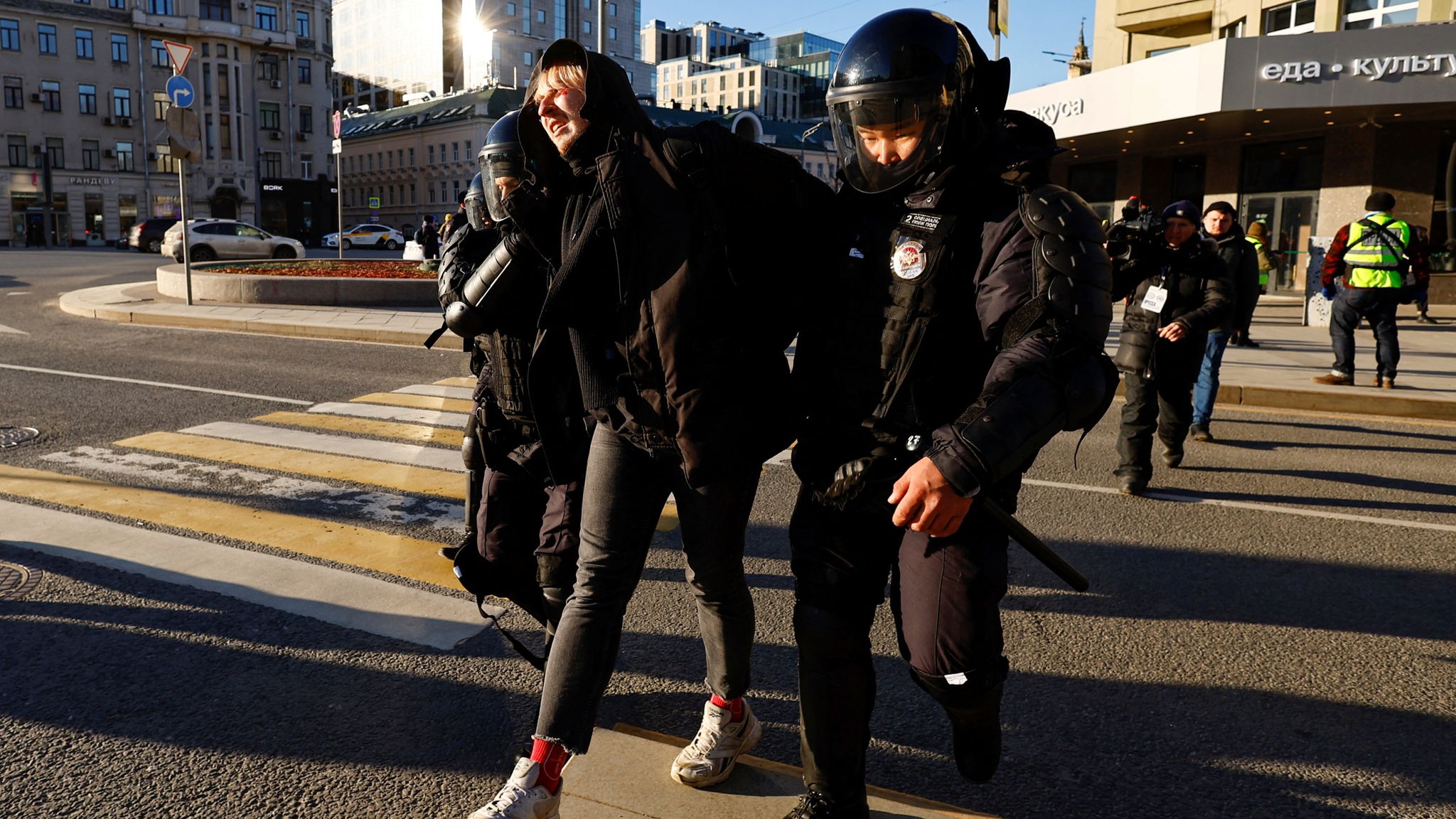 Russians against. Ukraine War protest Russia. Police Turmi. Russians against War. Share Moscow.