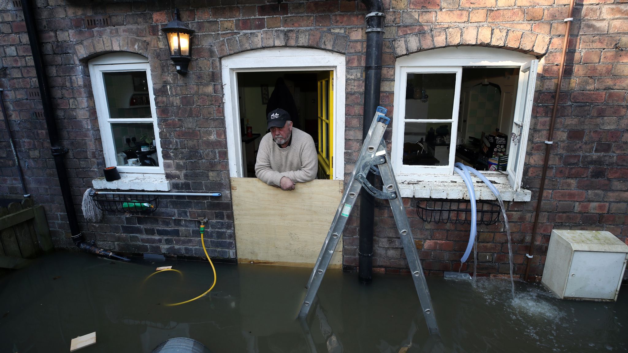 Uk Weather Properties Flood As Major Incidents Declared In The West Midlands With Danger To