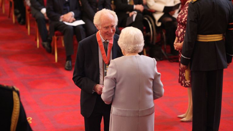 Mr. Bamber Gascoigne from Richmond is made a CBE (Commander of the Order of the British Empire) by Queen Elizabeth II, during an Investiture ceremony at Buckingham Palace, London. PRESS ASSOCIATION Photo. Picture date: Thursday October 11, 2018. See PA story ROYAL Investiture. Photo credit should read: Yui Mok/PA Wire