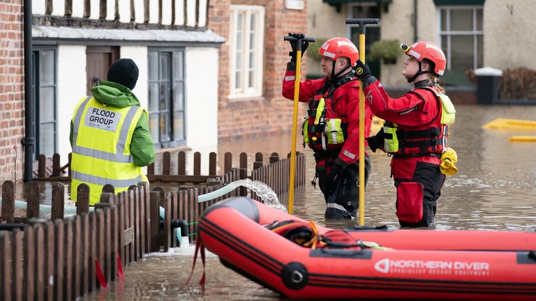 Search and rescue teams check on residents in bewdley, in worcestershire, where floodwater from the river severn has breached the town's flood defenses following high rainfall from storm franklin. Picture date: wednesday february 23, 2022.
