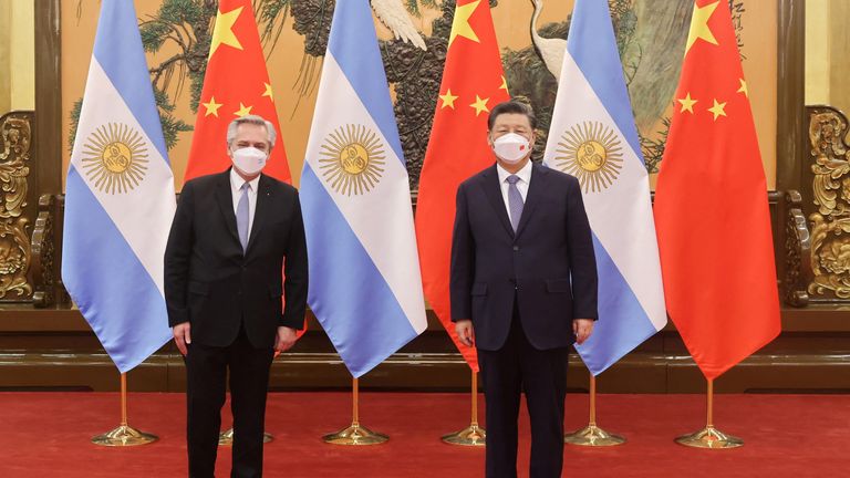 Chinese President Xi Jinping stands next to Argentina&#39;s President Alberto Fernandez during their meeting in Beijing, China, February 6, 2022. Picture taken February 6, 2022. Argentine Presidency/Handout via REUTERS ATTENTION EDITORS - THIS PICTURE WAS PROVIDED BY A THIRD PARTY. NO RESALES. NO ARCHIVES
