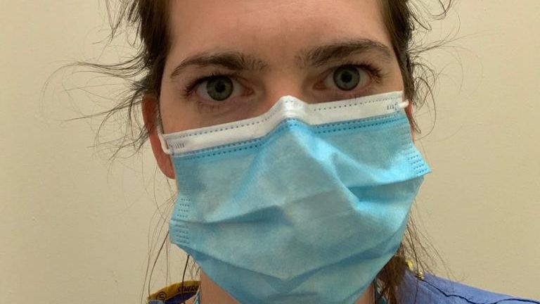 Le Dr Fearnley travaillait dans un service COVID lorsqu'elle a contracté le virus