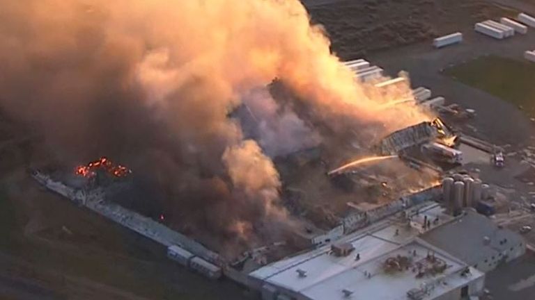 Huge fire breaks out at food processing plant in Oregon