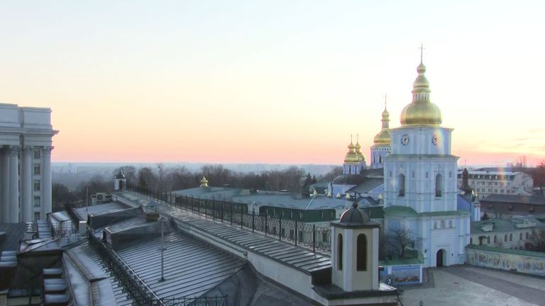 Dawn in Kyiv, on the fifth day of Russia&#39;s invasion